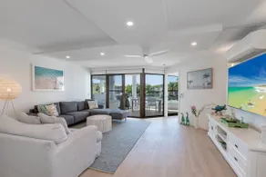Peaceful riverside living, Noosa Heads - Image 2