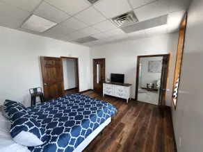 2 bed 2 bath upstairs unit Downtown Mooresville - Image 5