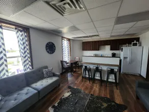2 bed 2 bath upstairs unit Downtown Mooresville - Image 2