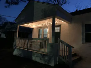 Comfy Cozy Bungalow / Fenced BkYard / Near Airport - Image 3