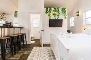 Bright and Airy Studio Loft Near DT + Parks! - Image 4