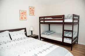 Cozy 3 Bedroom with Pool Table - 5 Min to falls - Image 3