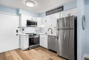 Fully Renovated, First Floor Villa \"Just Beachy\" - Image 3
