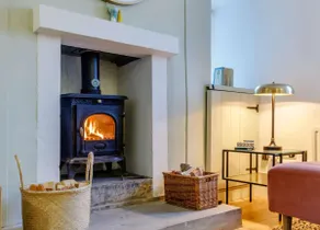 Stylish Retreat in Heart of The Peak District - Image 5
