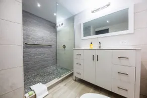 Lux Ocean Front 14th Floor 1BR ON BEACH w/Parking - Image 5