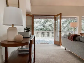 Lux Mountaintop Treehouse 8min to UofO & Downtown - Image 5