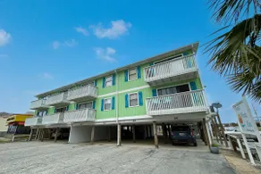 Gentlewinds (Beach View)SLEEPS 6 Close to Hangout - Image 3