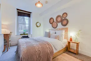 The Malthouse - Naturally styled central apartment - Image 5