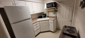 Peaceful guest suite bordering wildlife refuge - Image 4