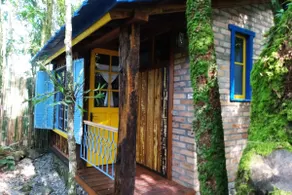 CHALÉ AZUL, Serra Gaúcha, near Caminhos de Pedra - Image 5