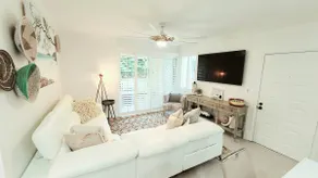 POSHPADZ Presents Coco Villa -2 Patios-Ground Floor-Walk to Jupiter Beach - Image 5
