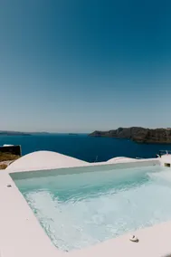 The Blue Door Oia villa by Spitia - Image 3