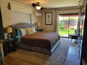 Stylish Casita with Private Backyard - Image 2
