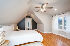 Private Beautiful Home with 10+ Acres! - Image 5