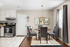 Newly Renovated 3/2 ATL Westside Bungalow - Image 4
