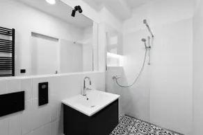 Charming Quiet 2BR Apartment by Stepan No. 15 - Image 5