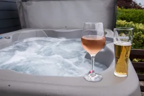 Modern, cosy holiday home with hot tub. - Image 3