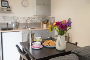 Modern, cosy holiday home with hot tub. - Image 2