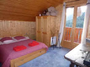 5-bedroom Chalet with Sauna and stunning views - Image 4