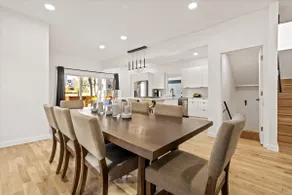 Modern Sleek Home! Near ALL Entertainment Districts! - Image 5