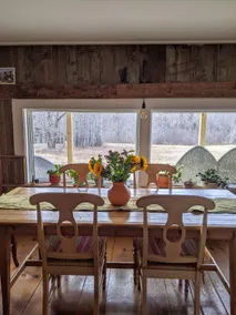 Rustic 1830s Barn. Updated and funky. - Image 3