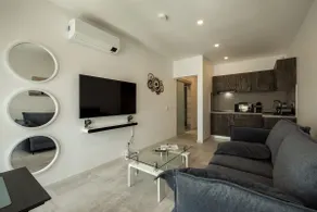 Fancy Penthousestudio W10 - Image 3