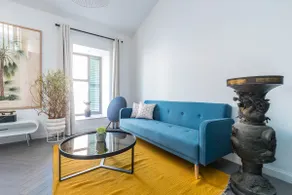 SEVEN: Duplex, L'Abeille 4* Boutique Apartment - Image 3