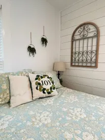 Newly remodeled bungalow near downtown Brenham - Image 2