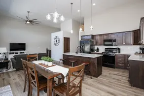 5-Star Townhome (3br/3ba) - Image 4