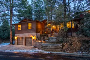 Granite Creek Retreat- Beautiful 5 Bedroom Home 5 minutes from Whiskey Row - Image 3