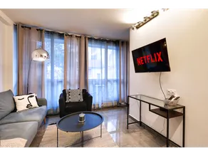 Beautiful 2-room apartment near Lyon Metro - Image 4