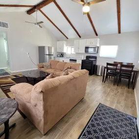 Adorable Central Casita-Close to Everything! - Image 5