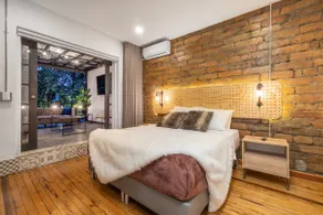 Casa Madera Parque Lleras by HOUSY HOST - Image 2