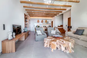 Villa avec terrasse, piscine privée et jardin | Vue plage | Idéale pour le télétravail - Image 5