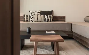AKU Minimal Suite - Heated Pool Retreat 3 - Image 3