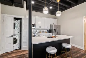 Modern Luxury Loft in Historic Downtown Gallatin - Image 2
