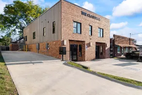 Modern Luxury Loft in Historic Downtown Gallatin - Image 4