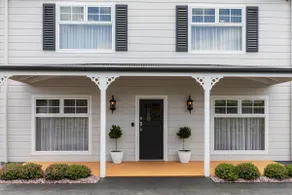 Hamptons inspired 2 bedroom townhouse - Ilo - Image 3