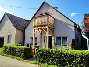 The Romeo & Juliet Cottage - Image 2