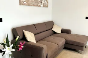 Apartment in sunny Cornaiano - Image 5