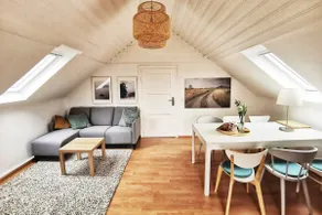 Swedish house with sauna, fireplace, pool and hot tub - Image 3