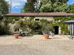 Small cozy house in the countryside - Image 2