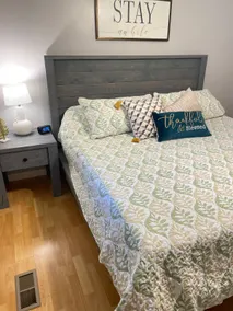 Simple and cozy home. Convenient location. - Image 3