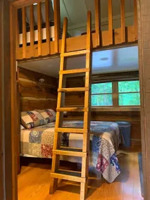 Cozy Log Cabin - Image 5