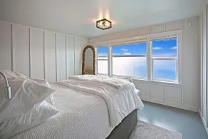 The Camano Beach House - Image 4