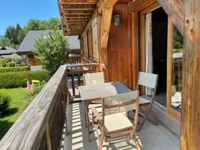 Gran chalet con jardín, 5 habitaciones, vistas a la montaña, cerca del centro de Samoens - Image 2