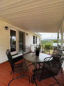 Country Home Close to Town-The Parker House - Image 4