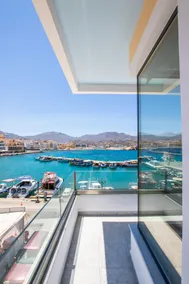 Lovely apartment with harbor view in Pigadia - Image 4
