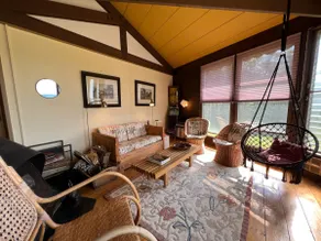 NH Hilltop Octagon Cabin Overlooking Apple Orchard - Image 2