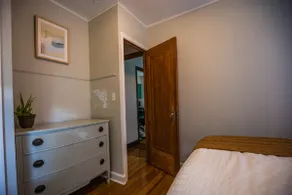 Quiet home near airport & trails. Pet Friendly - Image 3